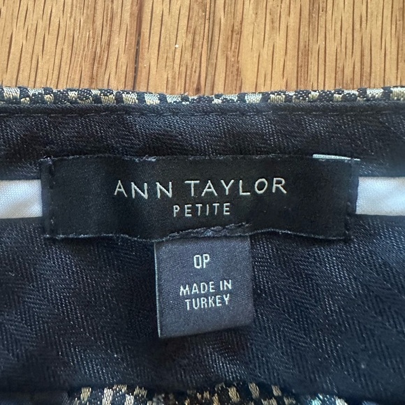 Ann Taylor Gold and Black Straight Leg Pants 0P - Picture 2 of 3